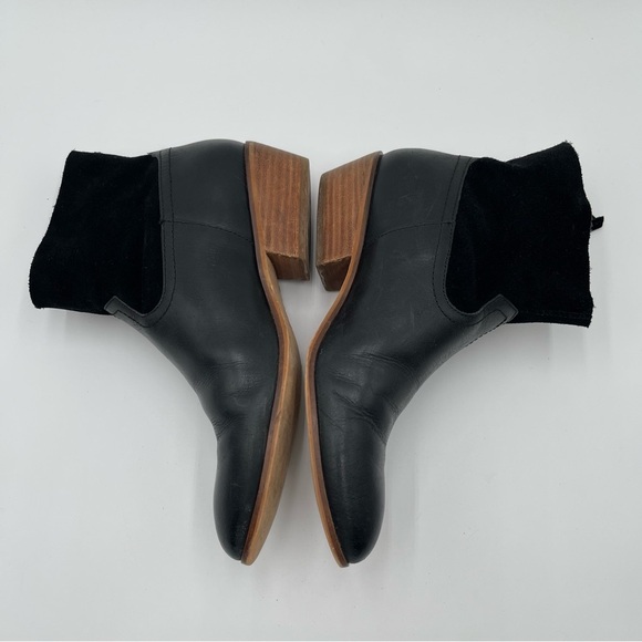 Frye and Co. Women's 10 Black Suede & Leather Rubie Zip Ankle Boots Western - Picture 8 of 14